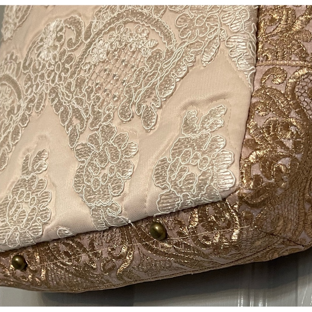Hand Crafted Boho and Lace Neutral Colors Crossbody Purse NEW - Picture 3 of 10